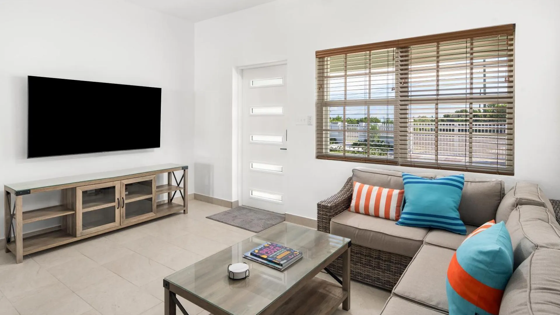 Ridge 2 Bedroom Cockburn Town 0*,  Islas Turks y Caicos